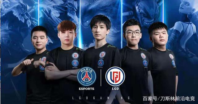 球员都在带 球员都在带